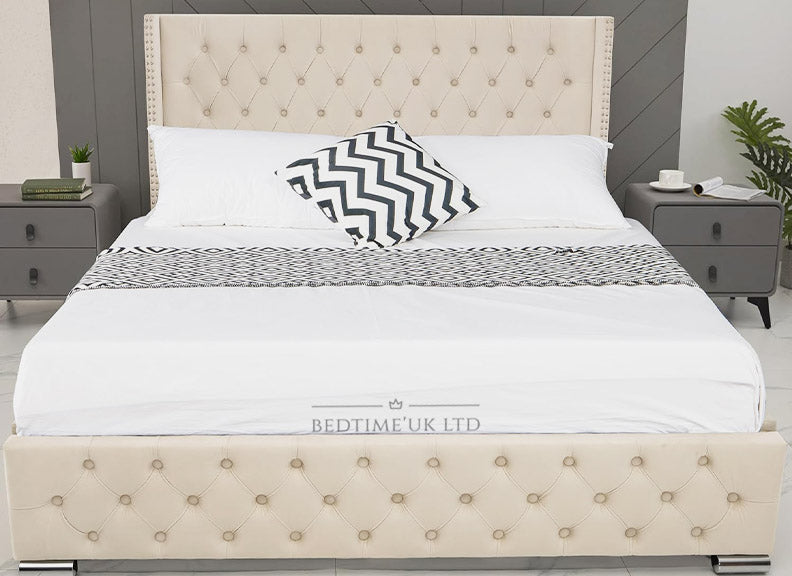 Classy Arura Winged Bed