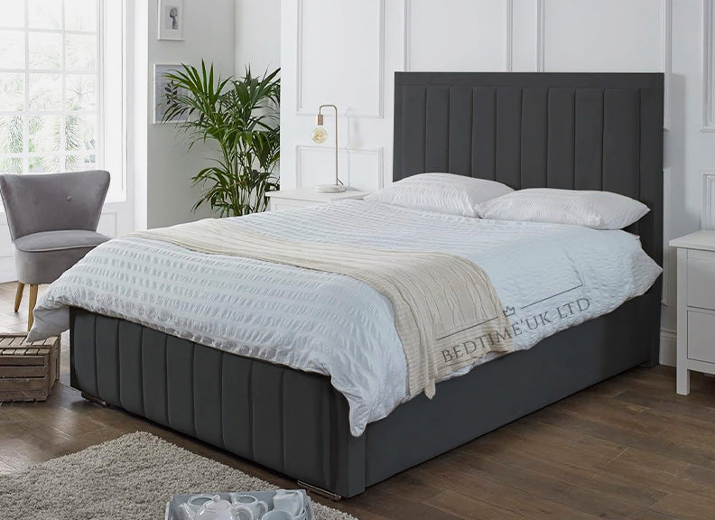 Luxurious Manor Panel Bed